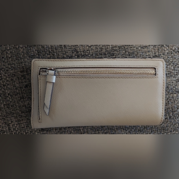 CLEARANCE!!! Kate Spade Snap Grey Wallet - Picture 9 of 9